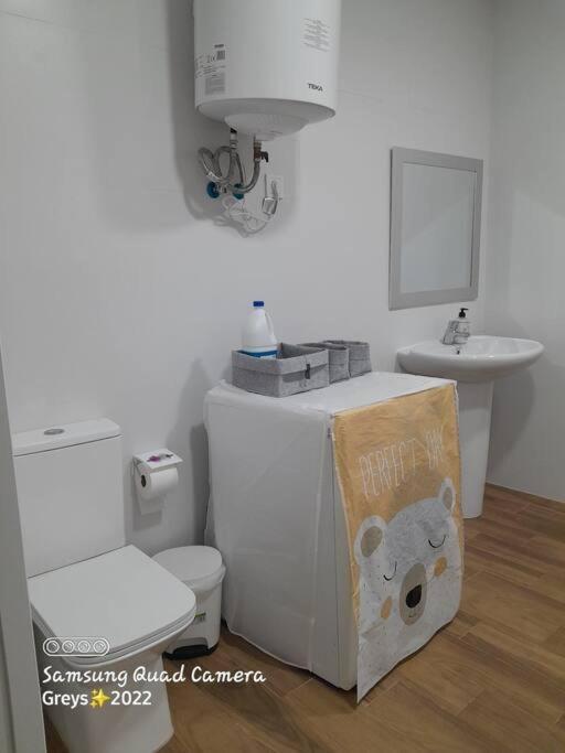 Apartamento Nuevo Cerca De La Playa Y Del Centro Valencia Exterior photo