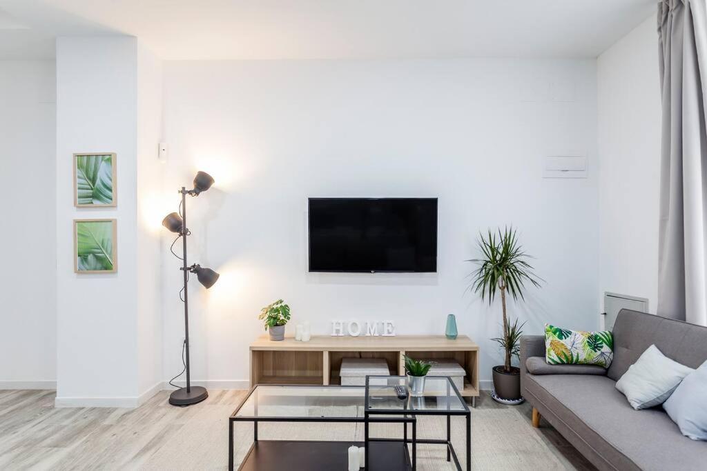 Apartamento Nuevo Cerca De La Playa Y Del Centro Valencia Exterior photo